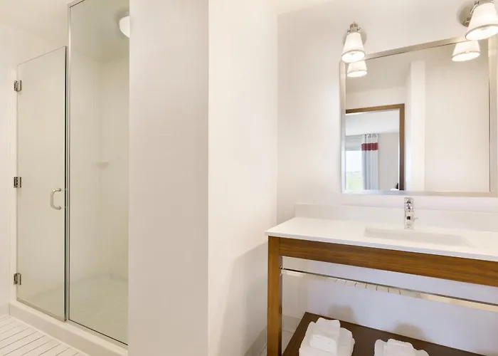 Four Points By Sheraton Medical Center Hotel