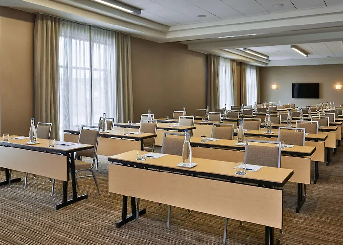 Four Points By Sheraton Medical Center Hotel 3*