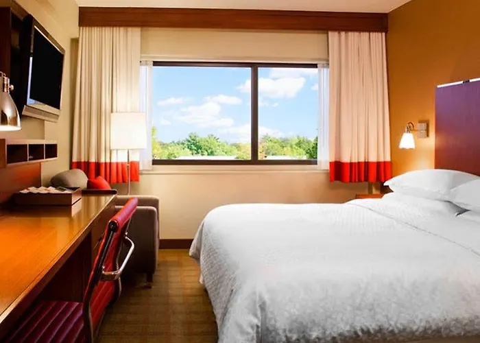 Four Points By Sheraton Medical Center
